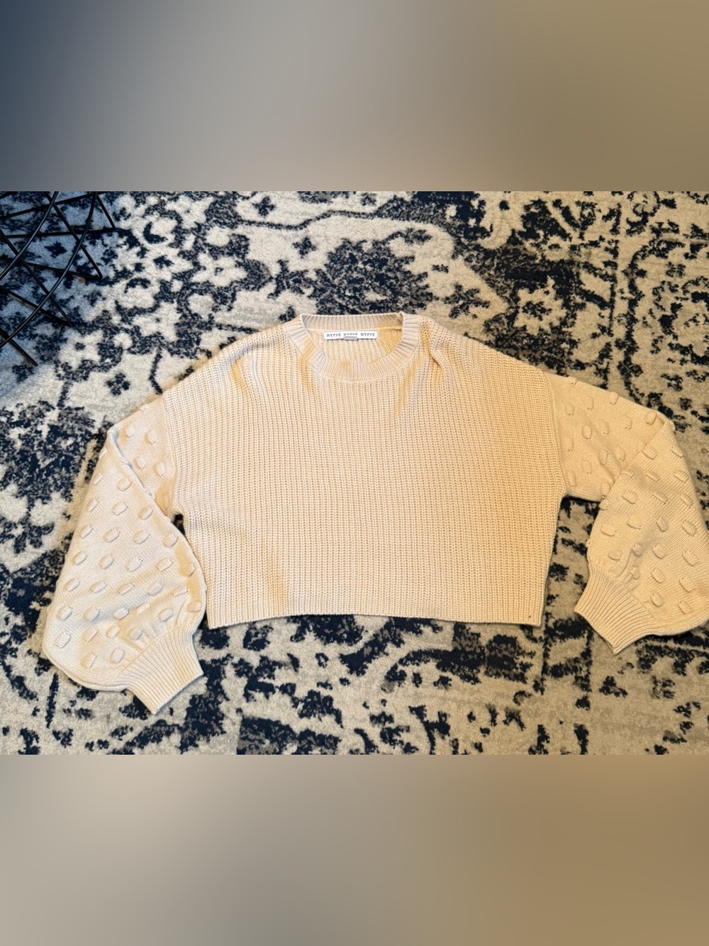 crème sweater with balloon sleeves size L